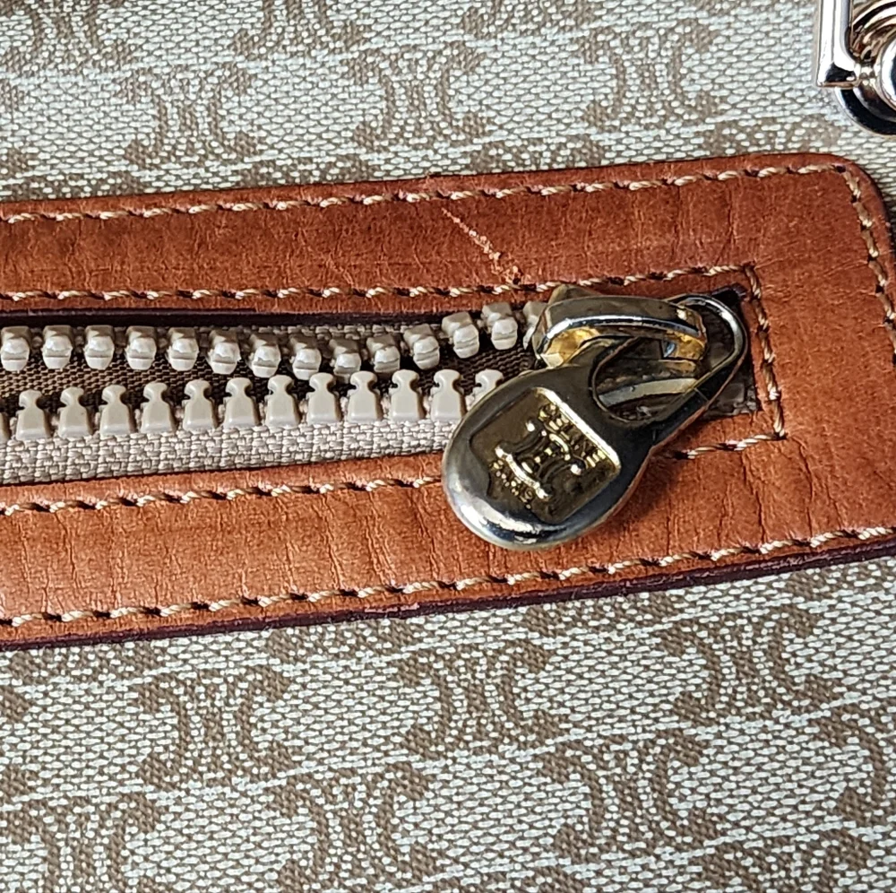 Celine Foldover Clutch Handbag - Picture 8 of 13